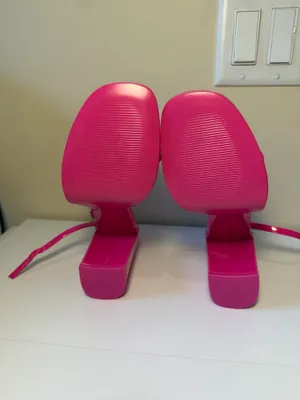 Hot Pink Steve Madden Heels thumbnail 4