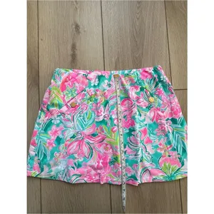 Lilly Pulitzer Madison Skort Hot On The Scene Size Small Floral Tropical Pink thumbnail 7