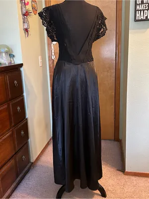 Victoria’s Secret gold label black floral lace bodice satin skirt rosette size M thumbnail 3