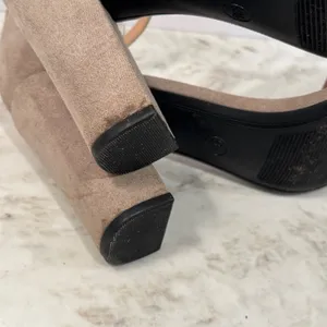 A New Day Womens‎ 9.5 Dress Sandals Block Heels Ankle Strap Tan Open square toe thumbnail 7
