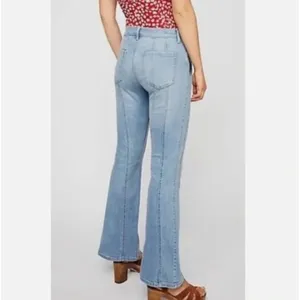 Free People So Many Seams Flare Jeans Retro 70's Size 24 Medium Wash Denim thumbnail 3
