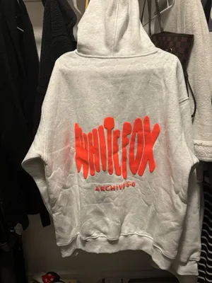 White Fox Boutique Sweatshirt  thumbnail 4