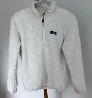 Patagonia Women’s White Fleece Quarter Zip Sweater thumbnail 1