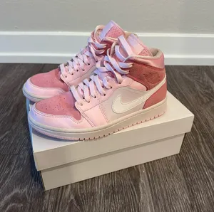 Nike Jordan Air 1 mid thumbnail 1