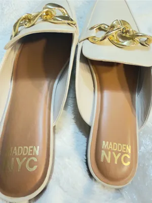 Madden NYC Women's Almond Toe Mules with Gold-Tone Chain Size 8.5-new! thumbnail 6