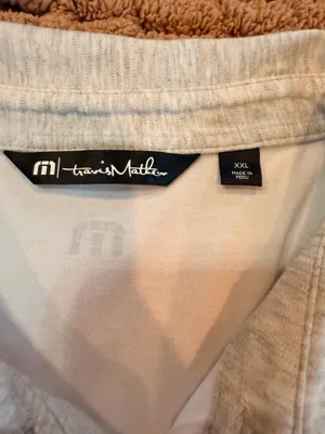 TravisMathew Men’s XXL White Pima Cotton Blend Golf Polo Gray Collar Pocket Shirt thumbnail 3