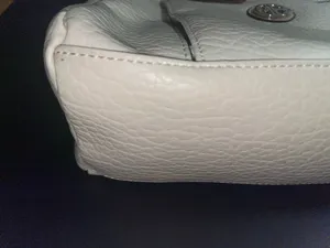 Giani Bernini Beige Tan Pebbled Faux Leather Purse Handbag Pockets Logo EUC thumbnail 3