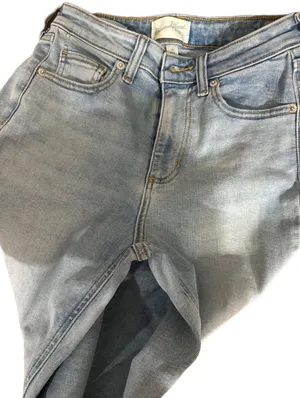 Women's High-Rise Everyday Skinny Jeans - Light Wash thumbnail 7