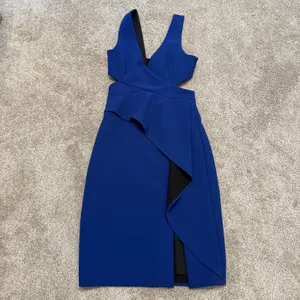 BCBGMaxAzria 02 Riya cutout peplum v neck cocktail dress D2 3586 thumbnail 10