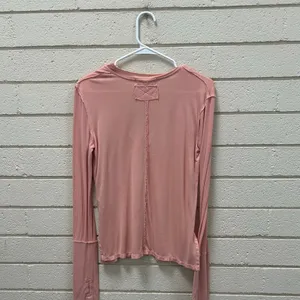 Free People We the Free Pink V Neck Long Sleeve Tee size S thumbnail 3