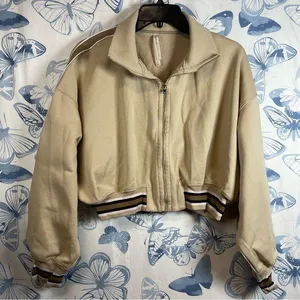 Aritzia / Babaton Rocket zip up jackets SZ L thumbnail 1