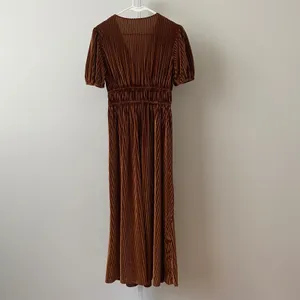 Roman style Pleated Moody MobWife V-Neck Velvet Maxi Dress Small Brown thumbnail 4