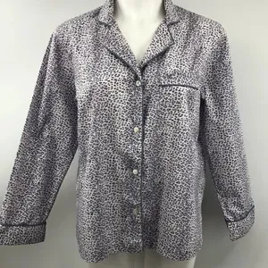 Victoria’s Secret XS long sleeve button pajama top thumbnail 3