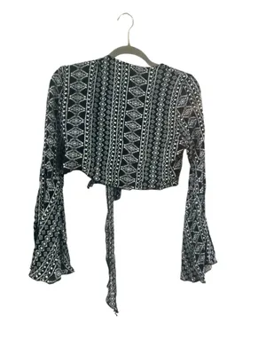 Women's Windsor Black and White Patterned Tie-Front Crop Top Size S thumbnail 3
