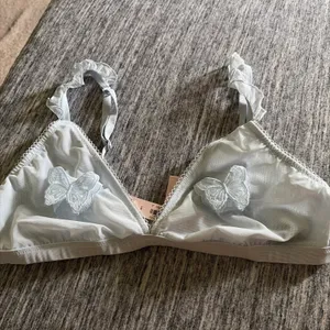 Victoria's Secret Bra thumbnail 4