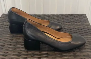 Vionic Carmel pump in black Nappa leather women’s size 9 thumbnail 1