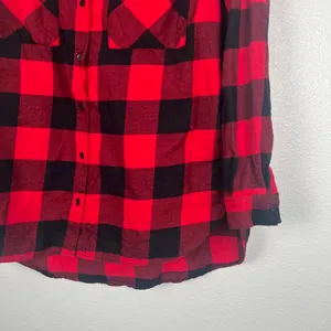 H&M Women's Button Front‎ Buffalo Plaid Shirt Red Black Sz 12 thumbnail 4