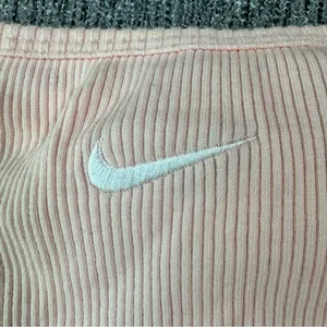 Nike Women’s Sportswear Essential Ribbed Crop Top thumbnail 4