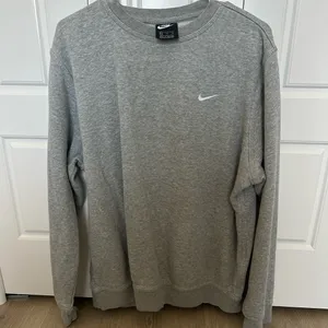 Nike Men's Heather Gray Crewneck Sweater thumbnail 1
