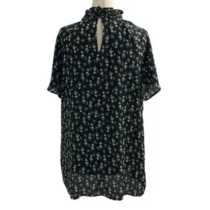 Ann Taylor Black White Flutter Sleeve Floral Top Size L | 41-46 thumbnail 2