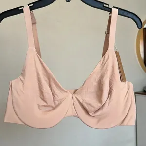 SKIMS NWT Smoothing Intimates Full Coverage‎ Bra - Clay size 40C thumbnail 3