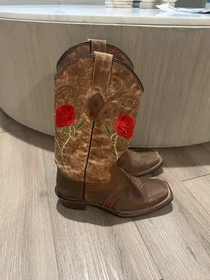 TOMBSTONE Arena Queen Red Rose Square Toe Boots in Red Roses Size US 8 thumbnail 3