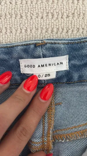Good American Jeans thumbnail 6