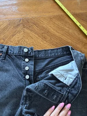 Levi’s 501 Jean Shorts thumbnail 2