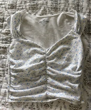 Hollister Top Crop thumbnail 1