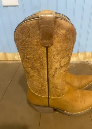 Cowgirl Boots thumbnail 3