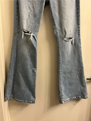 Hidden Jeans Happi Flare Stretch Jeans Size 31 thumbnail 4