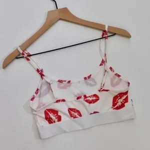 NEW!! HOT LIPS Lipstick Kiss Cropped Loungewear Two‎ Piece Set Top Shorts Small thumbnail 7