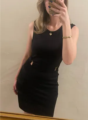 Black Dress thumbnail 1