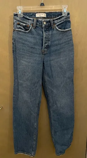 Abercrombie & Fitch High Rise Jeans thumbnail 1