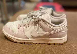 Nike Dunk Low Women’s Sneakers thumbnail 1