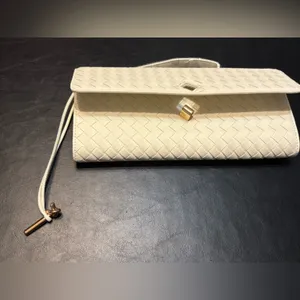 FEW MODA Cream Crossbody Clutch with Top Handle thumbnail 5