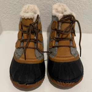 SOREL Out N About Plus Weatherproof Rain Boots in Quarry Grey Black Tan Size 7.5 thumbnail 3