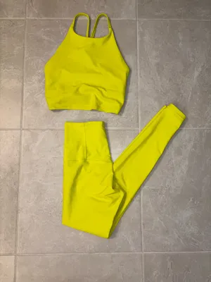 Old Navy Active Set Two-Piece thumbnail 2