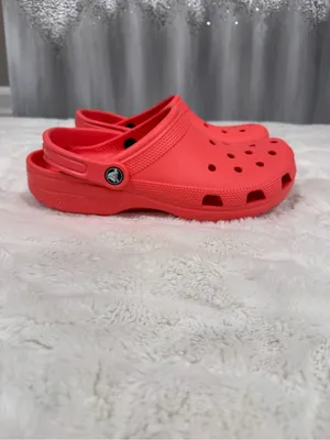 LIKE NEW Crocs Classic Clogs thumbnail 2