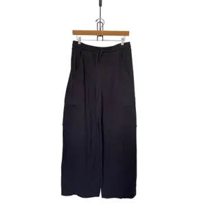 Athleta Women Medium Black Promenade Cargo Pants Hiking Outdoors Gorpcore thumbnail 4