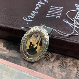 Audrey Hepburn Photo Locket Necklace Vintage Silver Oval Pendant 18” Chain thumbnail 7