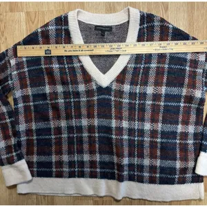 Banana Republic Womens Small Plaid V-Neck Sweater Wool Mohair Oversized Short thumbnail 4