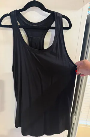 Lululemon black tank top! Size 4! thumbnail 1