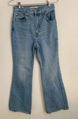 Levi's 70's‎ High Flare Women's Jeans size 26 thumbnail 1