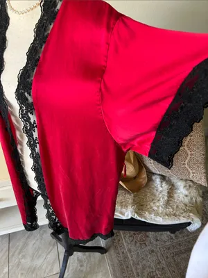 Victoria secret Vtg 80’s red silk blk lace trim short robe OS thumbnail 5