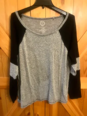 Maurice's - 24/7 long sleeve relaxed Women’s sweater thumbnail 1