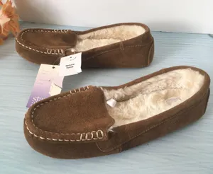 Moccasin Slippers, Size 7 thumbnail 1