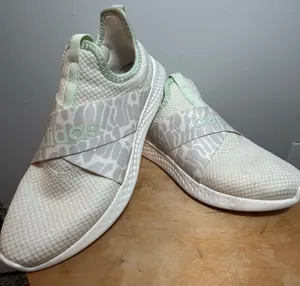 Comfortable women's sneakers. Adidas.$27. thumbnail 1
