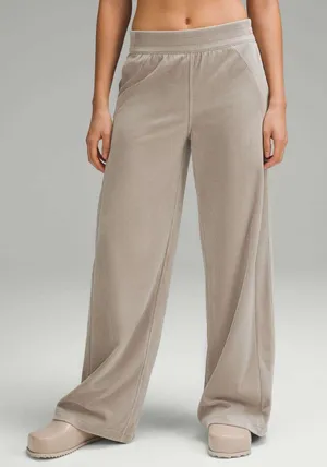Lululemon Scuba Mid-Rise Wide-Leg Pant *Velvet Cord Moonstone Size 6 thumbnail 1