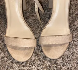 Wild Diva Nude suede heels thumbnail 6